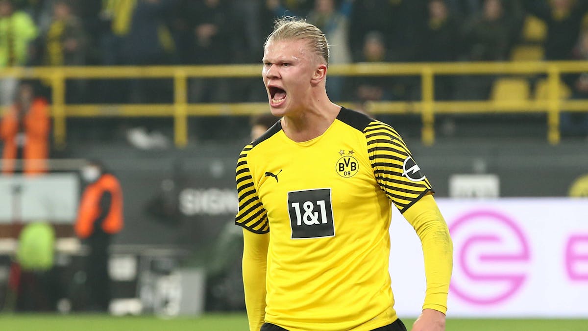 Borussia Dortmund gegen SpVgg Greuther Fürth: Erling Haaland jubelt.
