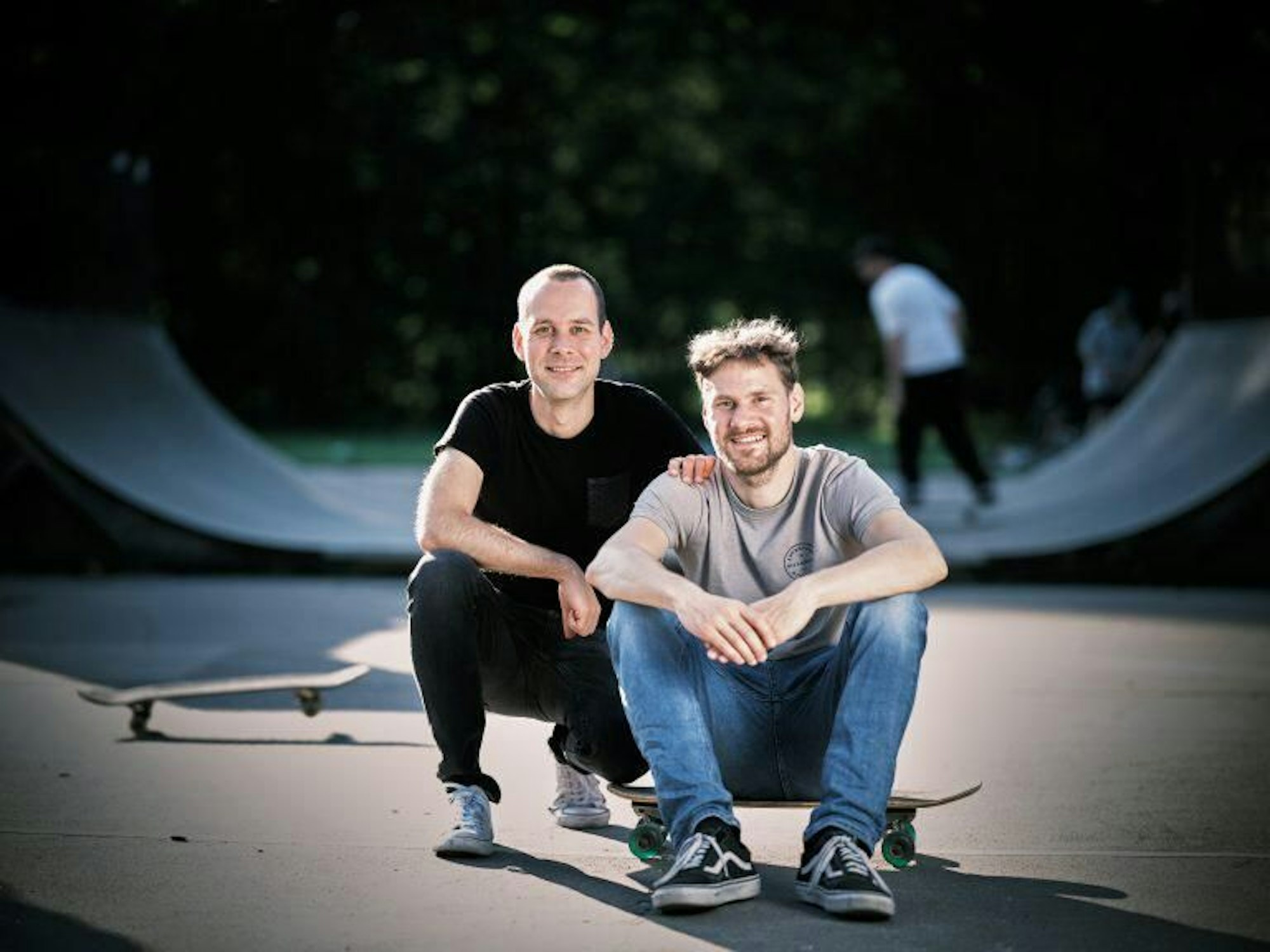 Die Kölner Brüder Stefan (links) und Torsten Borchert haben das Start-up„Take it serious“ gegründet.