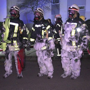 Feuerwehrleute bei einem Einsatz