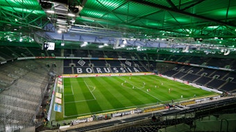 Borussia Mönchengladbach bestritt am 11. März 2020 das erste Corona-Geisterspiel der Bundesliga-Geschichte gegen den 1. FC Köln im Borussia-Park. Schon bald könnte allen Bundesligisten dieses Schicksal wieder drohen.