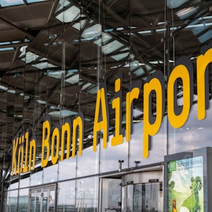 Der Haupteingang des Flughafen Köln/Bonn