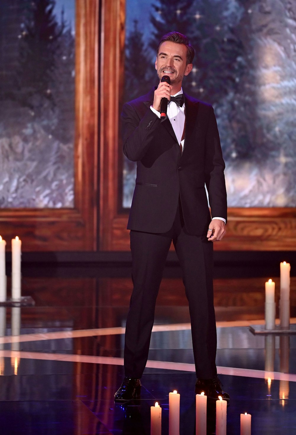 Sänger Florian Silbereisen steht bei der TV-Spendengala „Ein Herz für Kinder“ auf der Bühne.