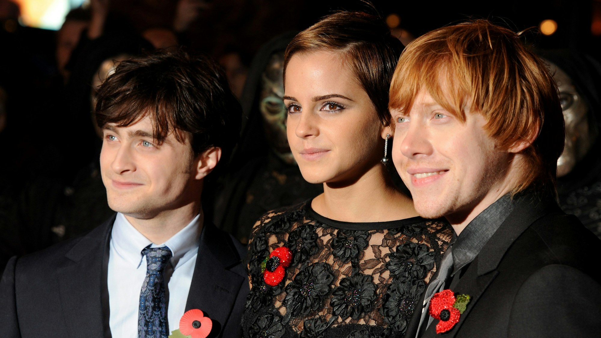 Die Hauptdarsteller (l-r) Daniel Radcliffe, Emma Watson und Rupert Grint kommen zur Weltpremiere des Films „Harry Potter and the Deathly Hallows Part 1“ am 11.11.2010 in London.
