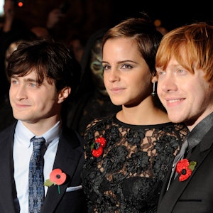 Die Hauptdarsteller (l-r) Daniel Radcliffe, Emma Watson und Rupert Grint kommen zur Weltpremiere des Films „Harry Potter and the Deathly Hallows Part 1“ am 11.11.2010 in London.