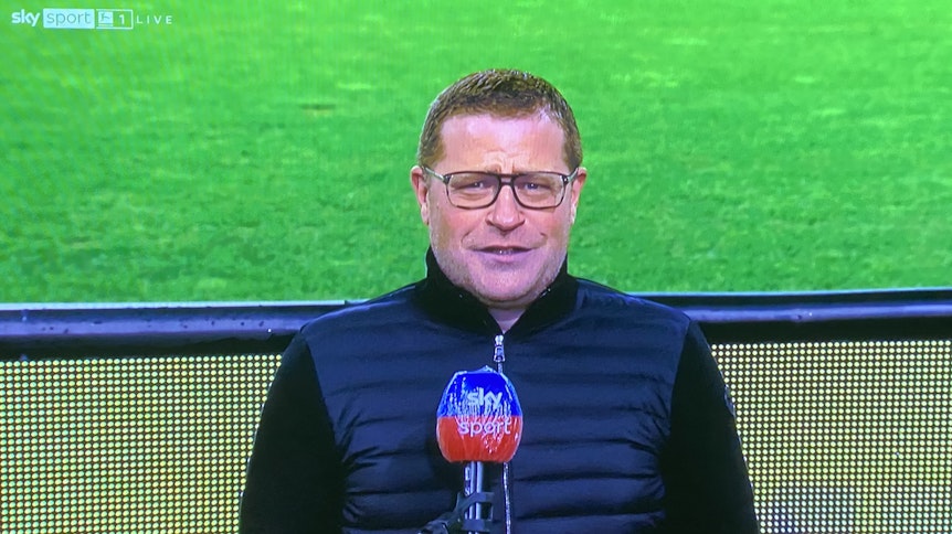 Gladbach-Manager Max Eberl spricht vor dem Derby gegen den 1. FC Köln beim TV-Sender „Sky“.