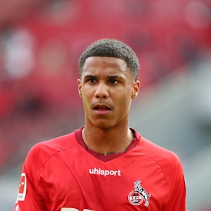 Ismail Jakobs setzte sich in der Relegation mit dem 1. FC Köln gegen Holstein Kiel durch.