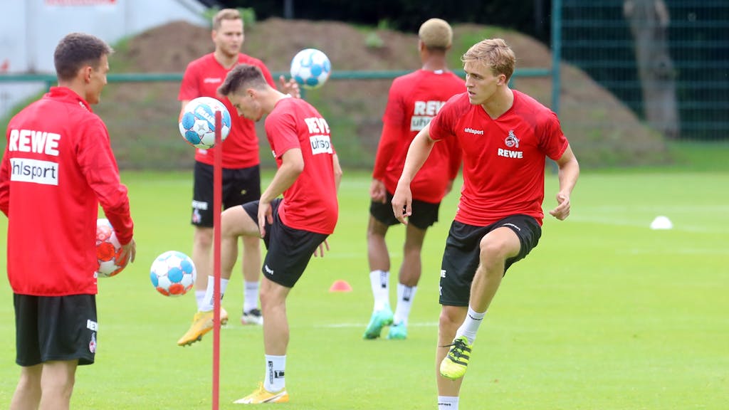Timo Hübers erstes Training nach seiner Rückkehr zum 1. FC Köln
