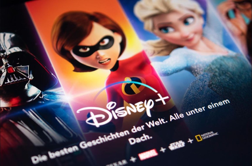 Zum Themendienst-Bericht vom 24. März 2020: Der neue Streamingdienst Disney+ bietet eine breite Auswahl an Filmen - für große und kleine Zuschauer.