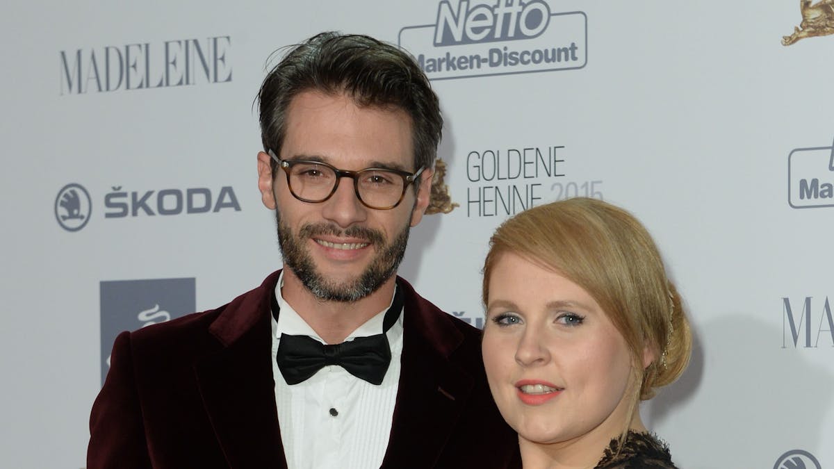 Maite Kelly kommt mit Ehemann Florent Raimond am 05.09.2015 in Berlin zur Verleihung des Medienpreises «Goldene Henne».&nbsp;