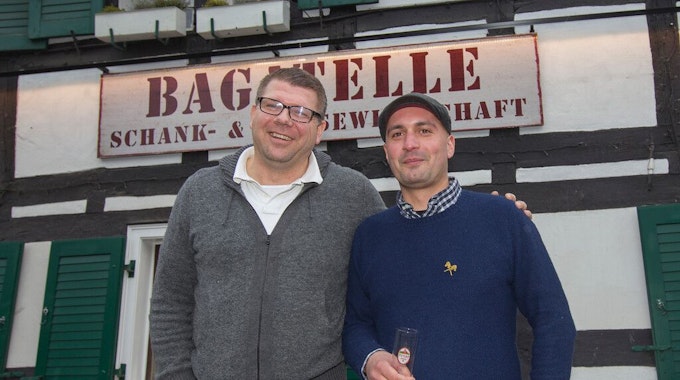 Bagatelle-Wirt Daniel Rabe mit Martin Schlüter vom Reissdorf am Hahnentor