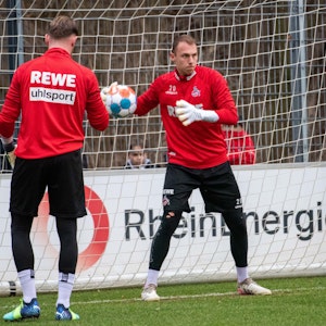Die Torhüter Timo Horn und Marvin Schwäbe im Training.