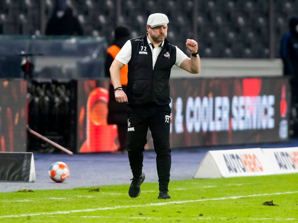 Steffen Baumgart jubelt gegen Hertha BSC.
