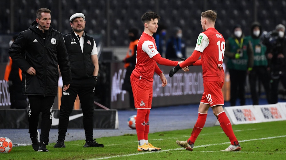 Tomas Ostrak wird beim 1. FC Köln gegen Hertha BSC eingewechselt.