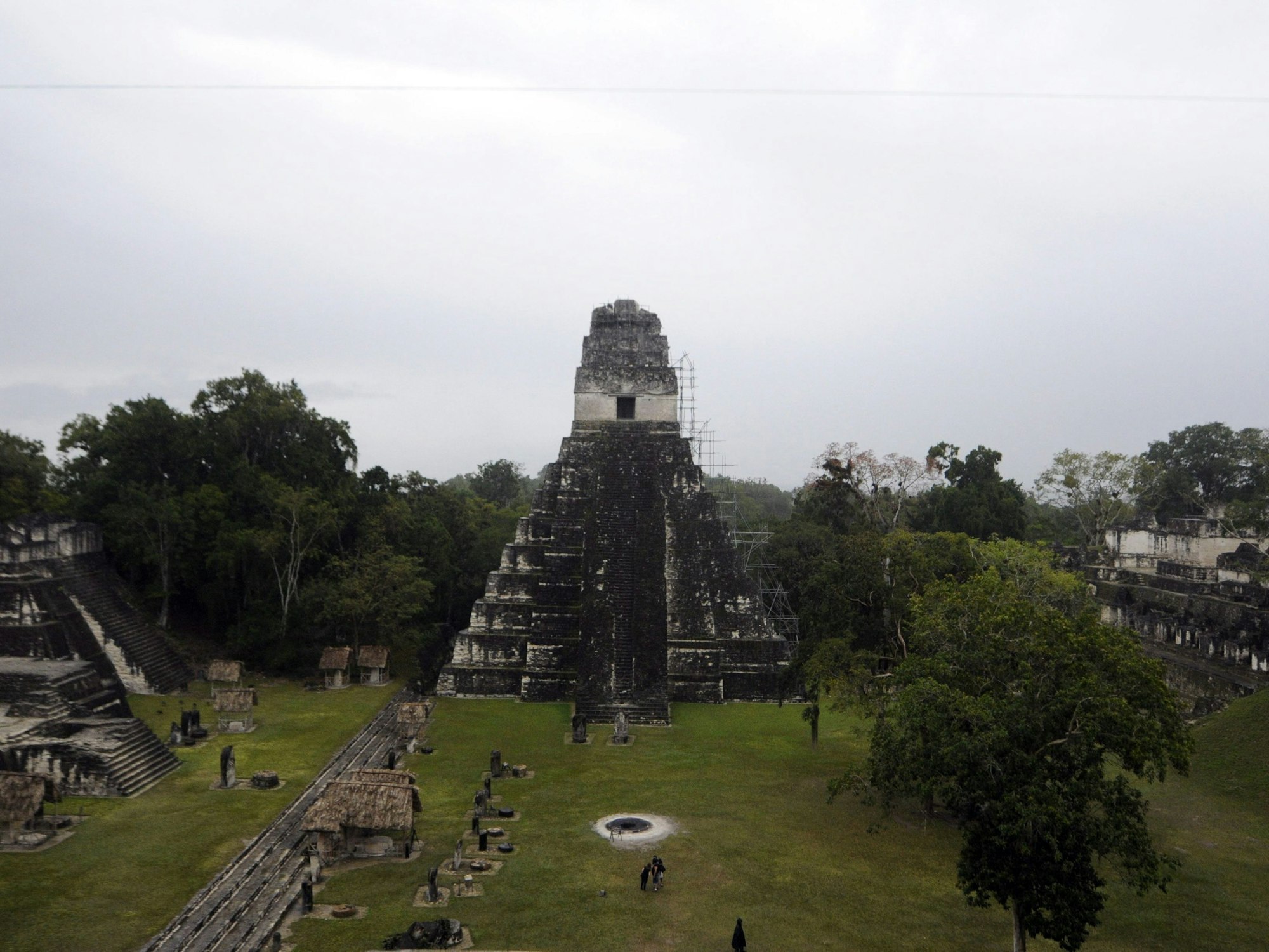 Symbolbild von 2011, das Maya-Ruinen im Tikal-Nationalpark in Guatemala zeigt.