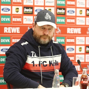 Trainer Steffen Baumgart ärgerte sich vor dem Spiel gegen den FC Bayern München über die Mini-Kulisse.