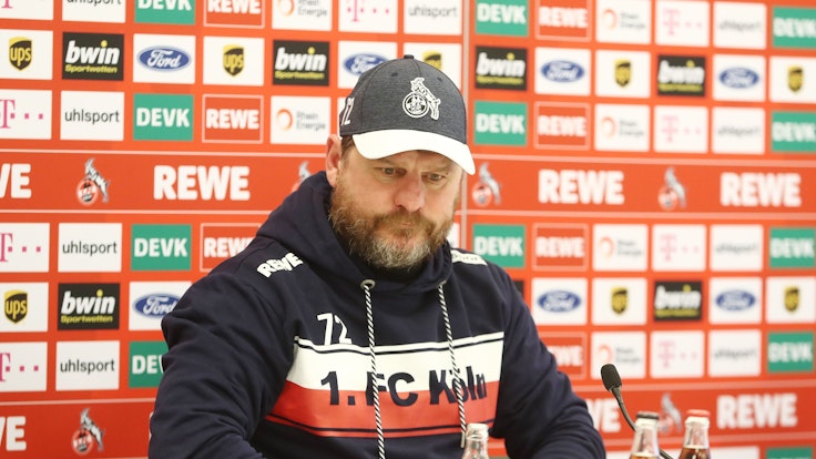 Trainer Steffen Baumgart ärgerte sich vor dem Spiel gegen den FC Bayern München über die Mini-Kulisse.