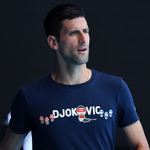 Novak Djokovic aus Serbien ist während einer Trainingseinheit im Melbourne Park in Melbourne zu sehen