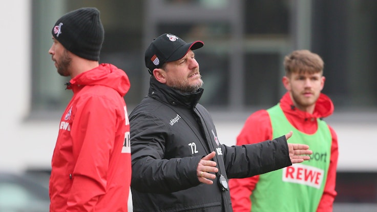 Steffen Baumgart bereitet den 1. FC Köln auf den Hamburger SV vor.