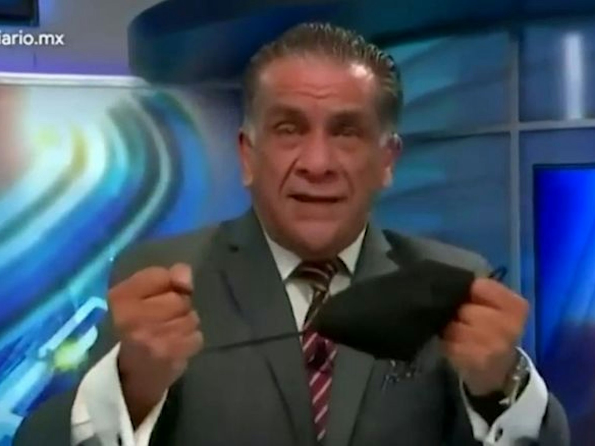 Der mexikanische Moderator Leonardo Schwebel rastet in einer TV-Sendung aus.