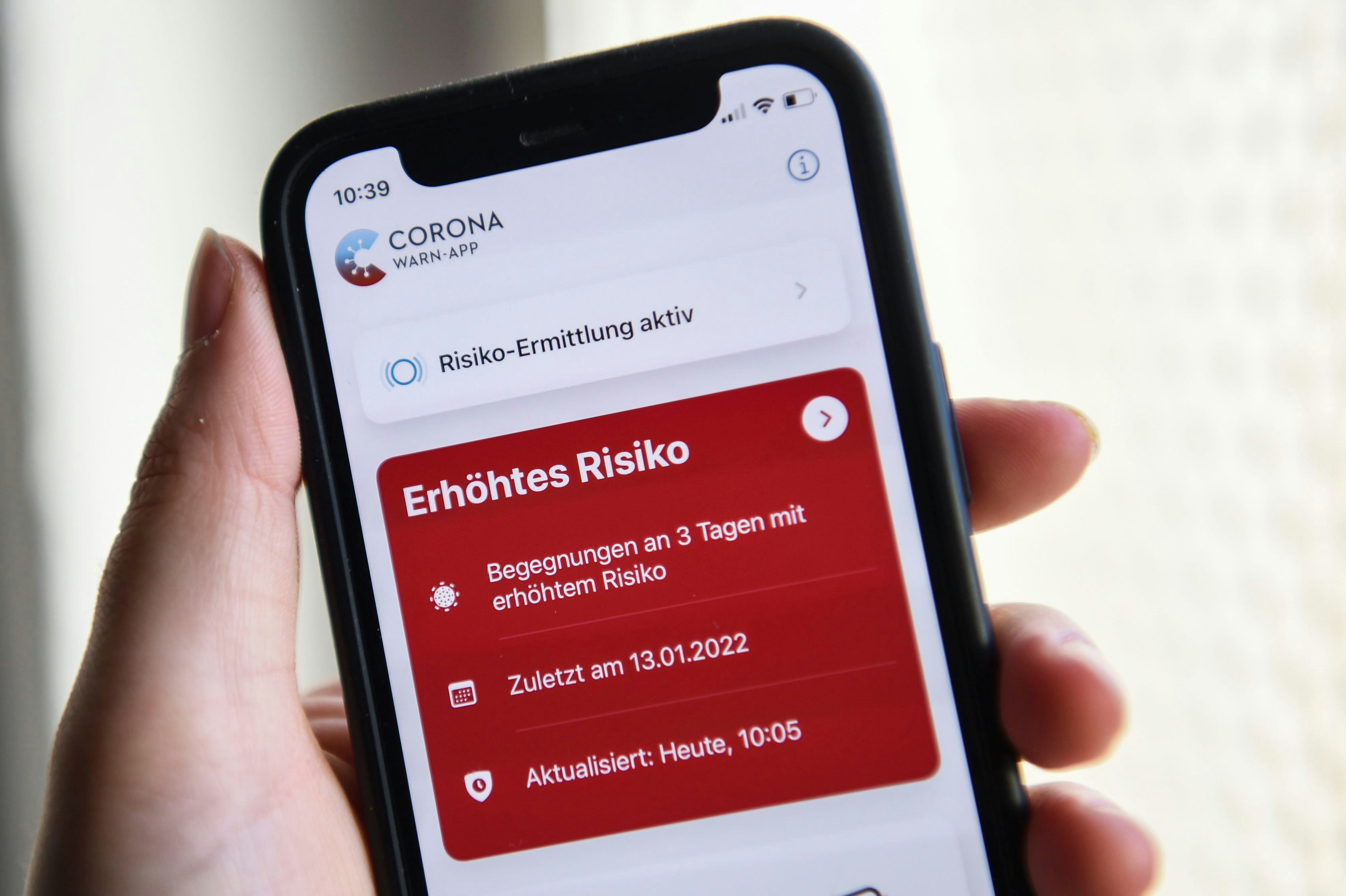 Corona-App rot: PCR-Test nicht mehr gratis bei Stadt Köln