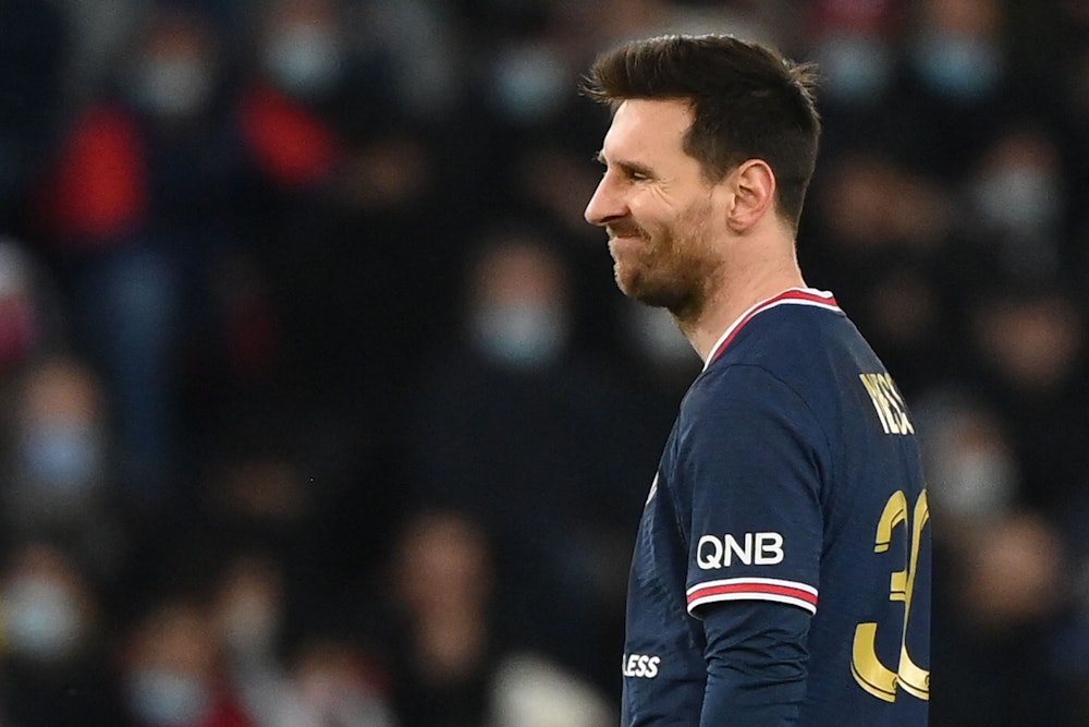 Lionel Messi hadert in einem Spiel von Paris Saint-Germain.