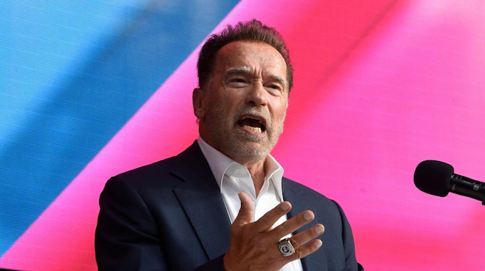 Bodybuilder, Schauspieler und Politiker Arnold Schwarzenegger spricht über Digital Sustainability während der Konferenz Digital X.