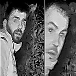 Zwei tatverdächtige Einbrecher, aufgenommen von einer Überwachungskamera.