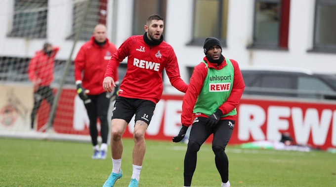 Julian Chabot und Anthony Modeste im Training des 1. FC Köln