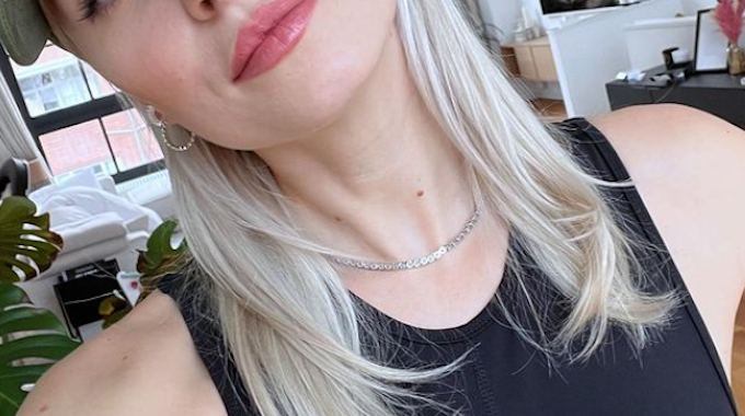 Model und Moderatorin Lena Gercke, hier auf einem Instagram-Selfie vom 23. Januar, bringt ihre Fans mit ihrem Äußeren regelmäßig zum Staunen.