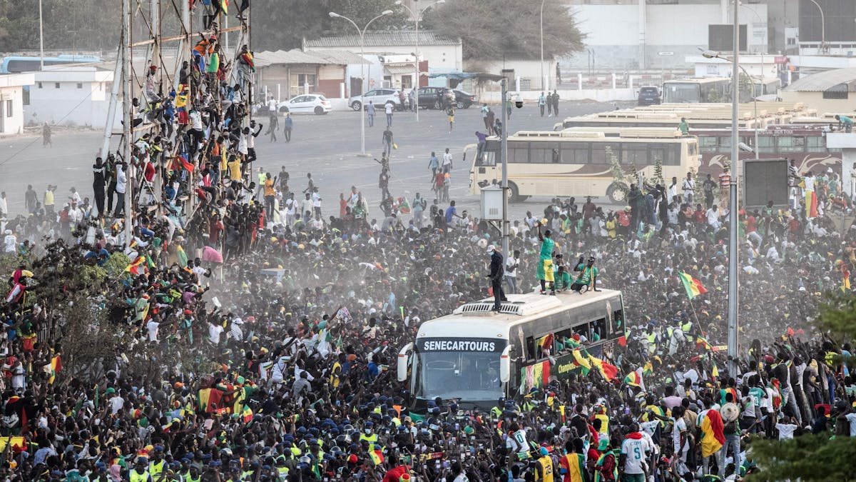 Tausende Fans empfangen das Team aus dem Senegal in der Hauptstadt Dakar