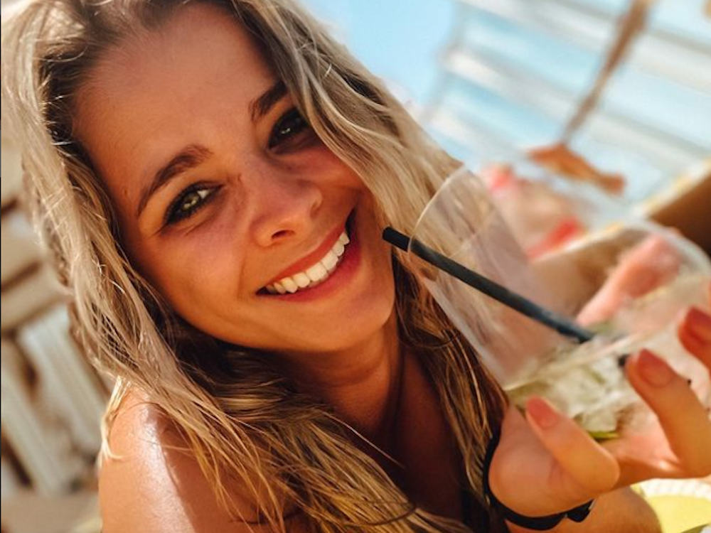 Saskia Atzerodt lächelt auf einem Instagram-Selfie vom 14. Juli 2021.