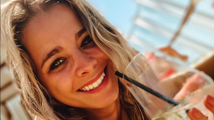 Saskia Atzerodt lächelt auf einem Instagram-Selfie vom 14. Juli 2021.