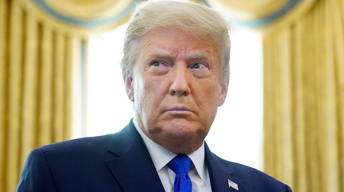 Donald Trump, hier bei der Verleihung der „Presidential Medal of Freedom“ im Oval Office des Weißen Hauses am 7. Dezember 2020, soll Akten in der Toilette heruntergespült haben.