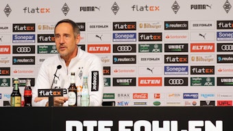 Adi Hütter, Trainer von Borussia Mönchengladbach, bei der Pressekonferenz ivor dem Bundesliga-Duell mit dem FC Augsburg im Borussia-Park am 10. Februar 2022.