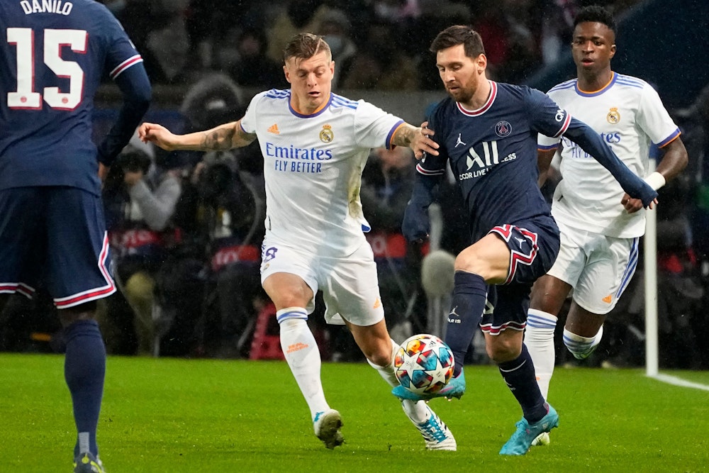Lionel Messi für Paris St. Germain gegen Toni Kroos von Real Madrid
