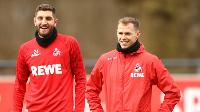 Julian „Jeff“ Chabot mit Ondrej Duda im Training des 1. FC Köln.