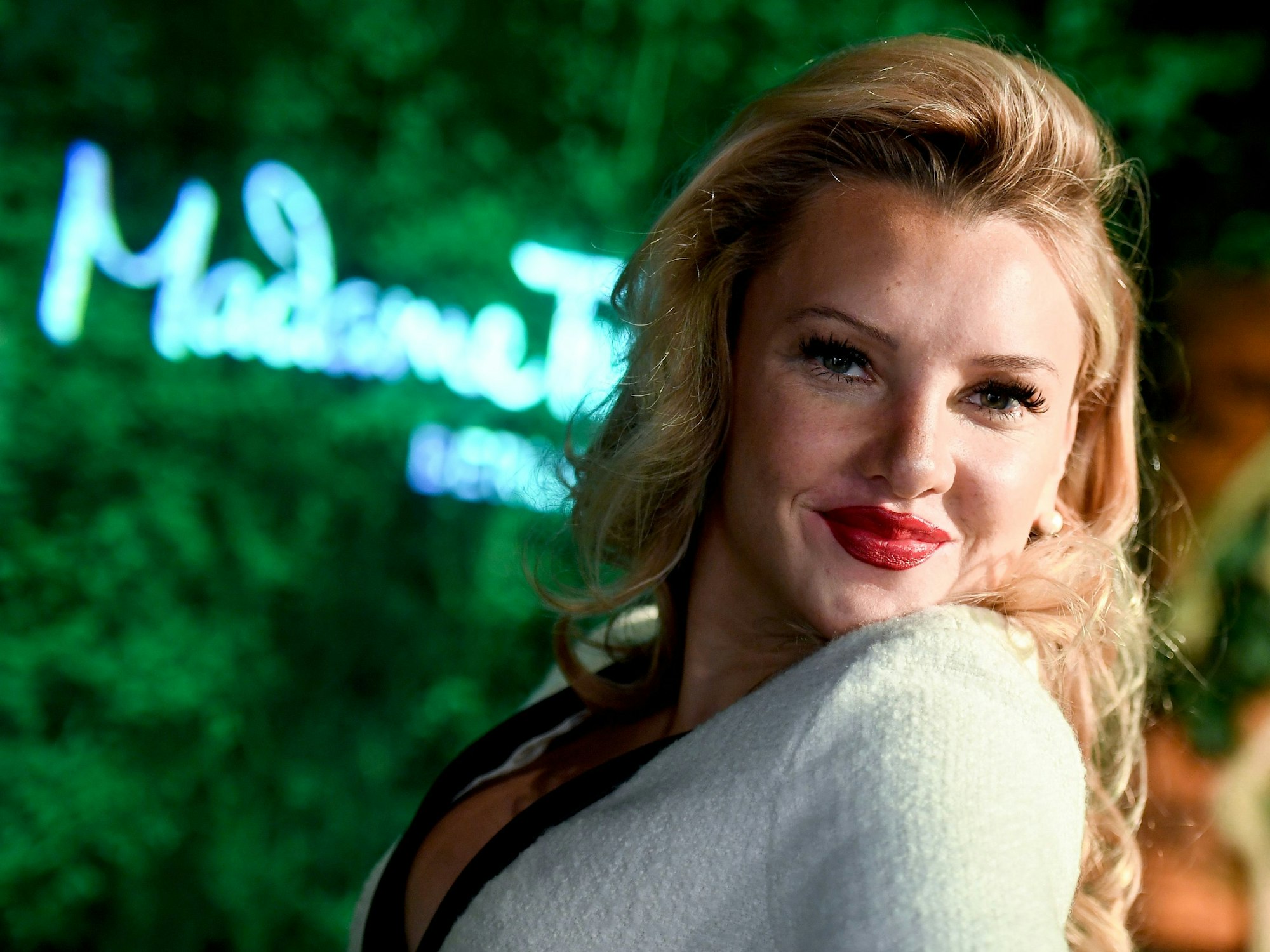 Reality-TV-Sternchen Evelyn Burdecki, Influencerin, steht am 7. Januar 2020 im Madame Tussauds Berlin.