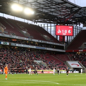 Der 1. FC Köln durfte gegen den SC Freiburg 10.000 Fans empfangen.