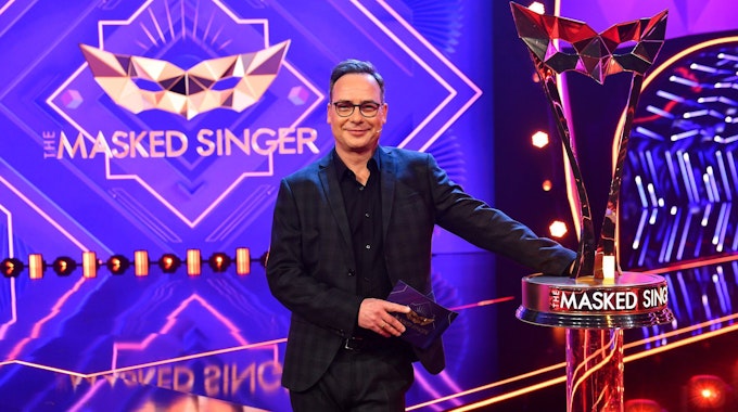 Matthias Opdenhövel präsentiert ab dem 19. März 2022 die neue Staffel von „The Masked Singer“ auf ProSieben.