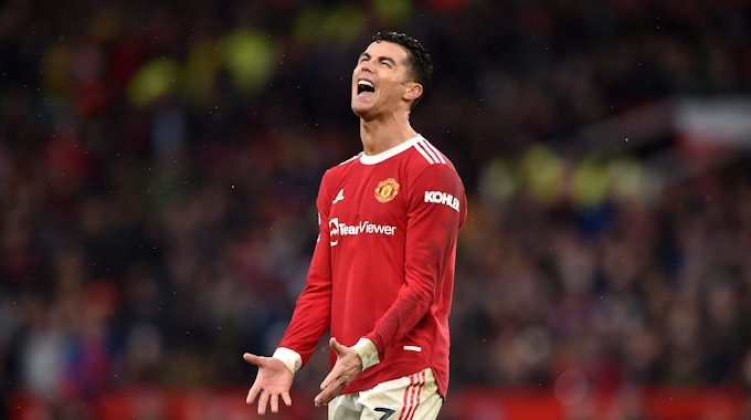 Cristiano Ronaldo ärgert sich nach einer vergebenen Torchance.