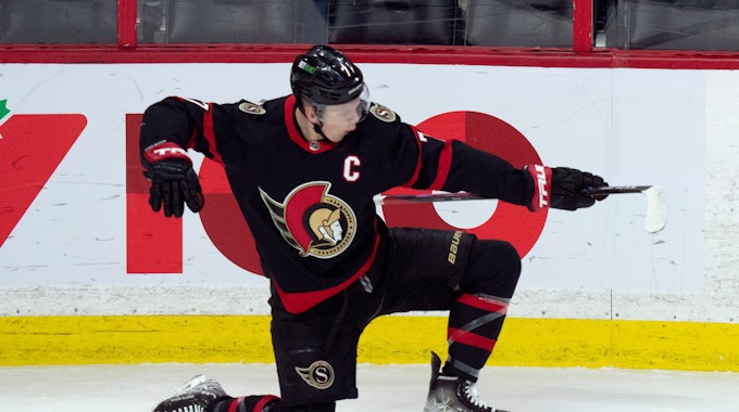 Brady Tkachuk bejubelt seinen Treffer im Spiel zwischen den Ottawa Senators und den Minnesota Wild am 22. Februar 2022.