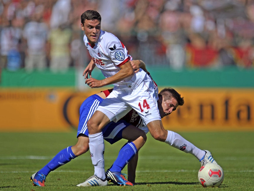 Jonas Hector spielt für den 1. FC Köln gegen die SpVgg Unterhaching.