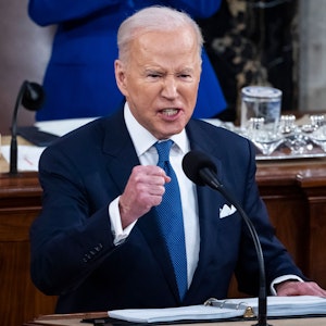 Joe Biden, Präsident der USA, spricht zu Abgeordneten bei seiner Rede zur Lage der Nation vor einer gemeinsamen Sitzung des Kongresses im Kapitol.