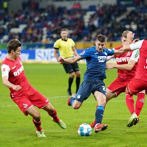 Der 1. FC Köln spielt in der Bundesliga gegen die TSG Hoffenheim.