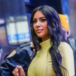 Reality-Star Kim Kardashian West verlässt auf dem Times Square das Studio nach der Aufzeichnung der "Good Morning America"-Show.