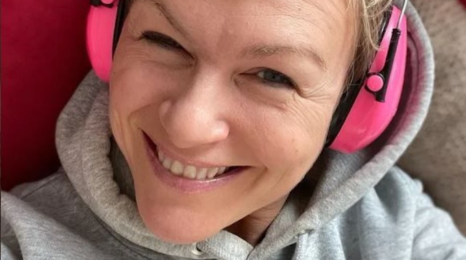 Karen Heinrichs lächelt auf einem Instagram-Selfie.
