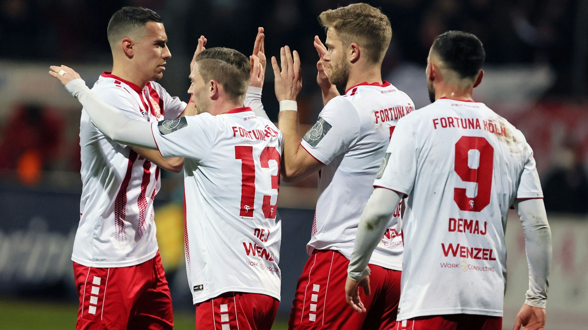 Fortuna Köln jubelt am Ende doch noch über einen Punkt im Regionalliga-Gipfel gegen Rot-Weiss Essen.