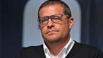 Max Eberl ist seit dem 28. Januar 2022 nicht mehr Sportdirektor bei Fußball-Bundesligist Borussia Mönchengladbach. Auf diesem Foto ist der 48-Jährige bei Borussias vergangener Mitgliederversammlung (10. August 2021) zu sehen.