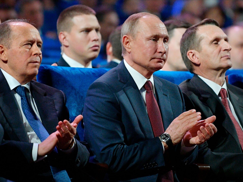 Russlands Präsident Putin bei Geheimdiensttreffen am 19.12.2019 mit FSB-Chef Alexander Bortnikow und Auslandsgeheimdienstchef Sergei Naryschkin. Gibt es einen Maulwurf im russischen Geheimdienst?