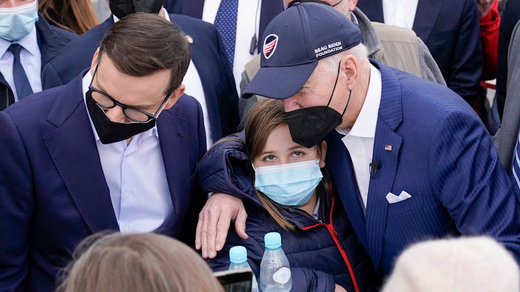 US-Präsident Joe Biden besuchte am 26. März 2022 ukrainische Flüchtlinge während seines Polen-Besuches.